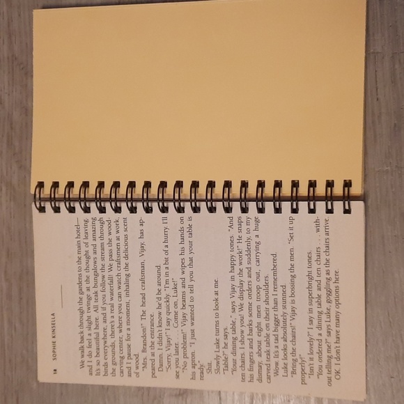 Secret Journal "Shopaholic & Sister" - Picture 2 of 6